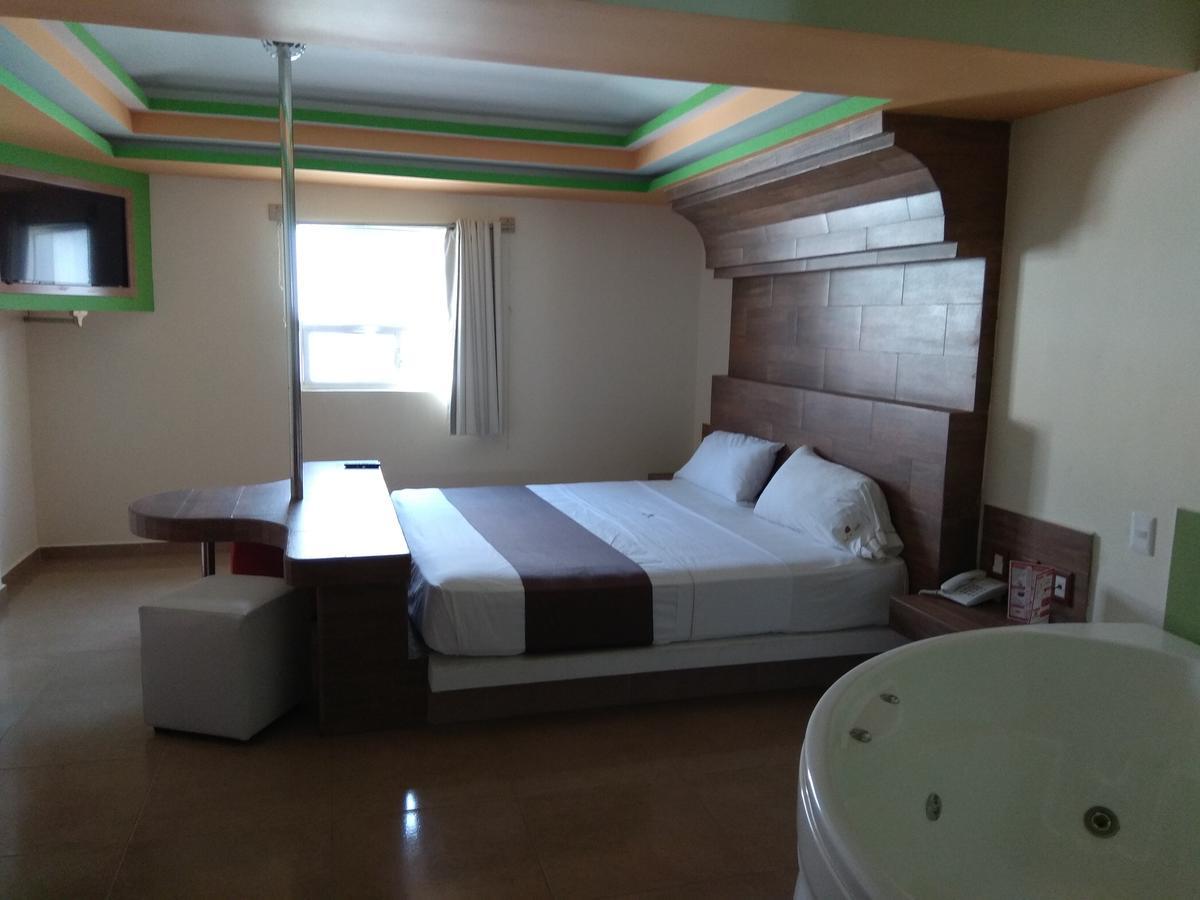 Hotel Rubi Manzanillo Exterior foto